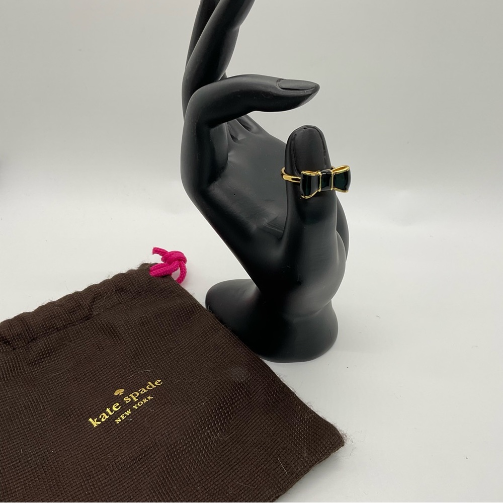 Kate spade en enamel ring